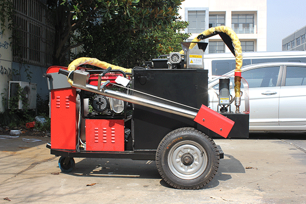 Development of Crack Sealing Machine
