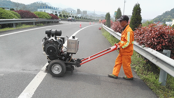 Safer working environment supplied by crack router