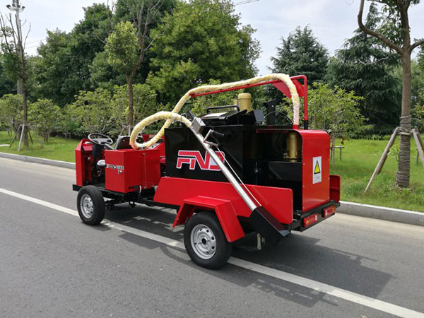 What’s the effect of sunlight for the asphalt cracking