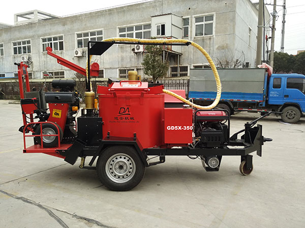 Crack Sealing Machine Use Different Kinds Of Materials