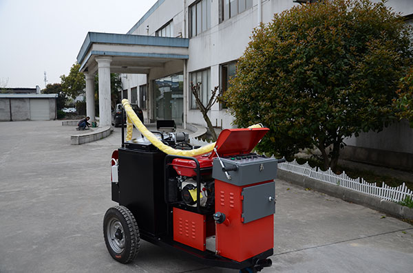 Bond breaker is also used for Crack Sealing Machine