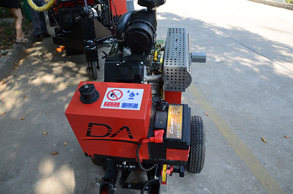 Road Crack Sealing Machine For Sale