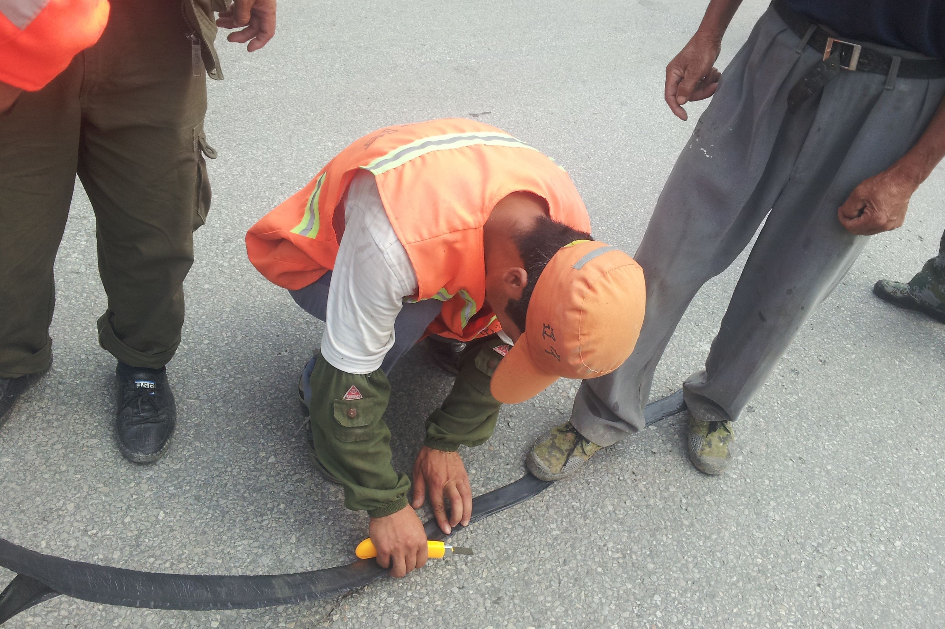 The Importance of Crack Sealing on the Asphalt Pavement