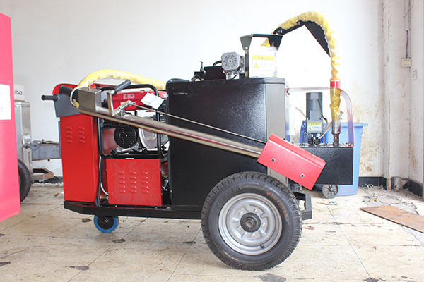 Kenya Ordered Crack Sealing Machine GD5X-120 Again